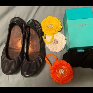 Size 8 Tieks used w/ box, 3 flower bows and bag. Box if wanted.